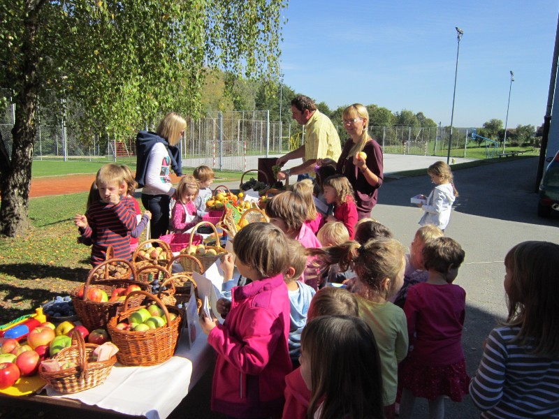 Jesenska tržnica (11).JPG