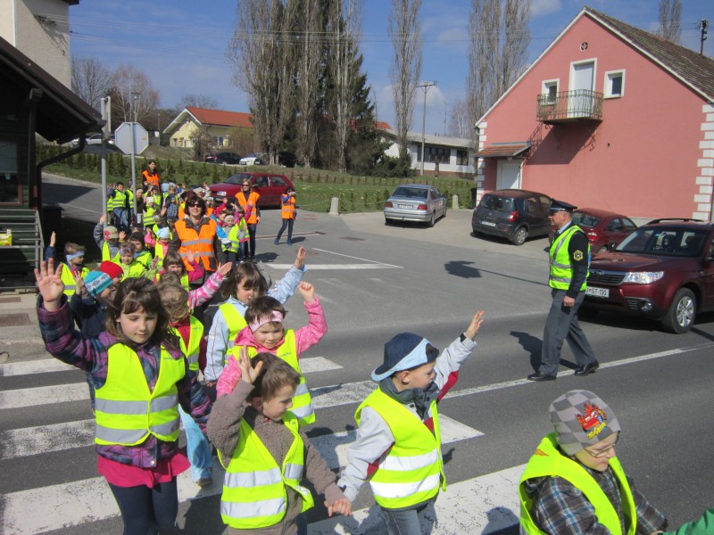 mesec april (12).jpg