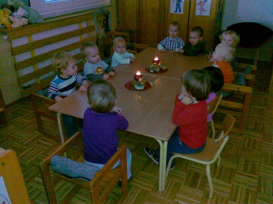 božični dekoraciji.jpg