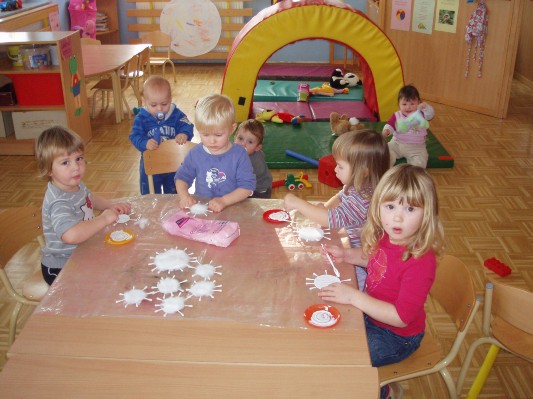 ustvarjanje snežink.JPG