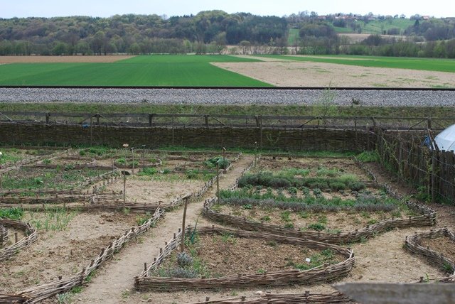 USTVARJALNE DELAVNICE