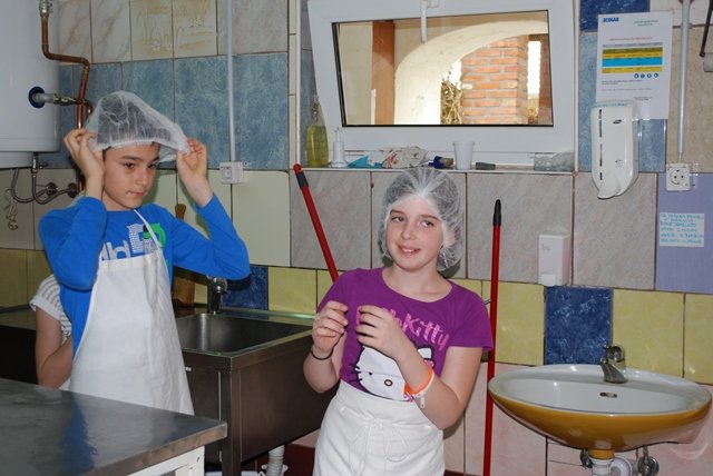 USTVARJALNE DELAVNICE