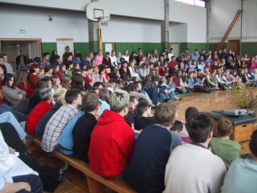 The image �http://www.o-tcufarja.mb.edus.si/razno/pomladni_dan/Pomladni_dan_2004_29.JPG� cannot be displayed, because it contains errors.