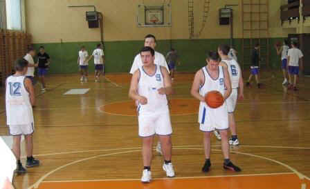 kosarka2.JPG (23311 bytes)