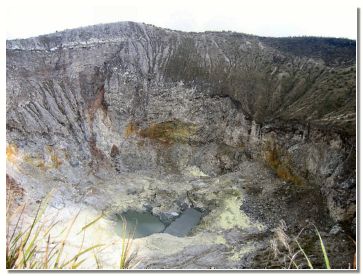 Krater ognjenika Mahawu